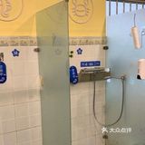[礼花]小宝贝游泳喽！