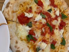 -城市大道红炉披萨烘焙坊