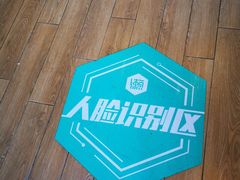 -懒人Club运动健身·运动康复·私教(三迪中心店)