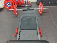 -坚果健身24小时工作室(定西路店)