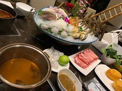 -金陵饭店 56F 家·海鲜火锅餐厅