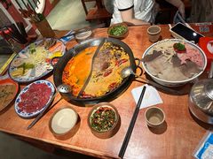 -周小明火锅(黑金冠社区店)