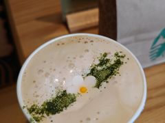 春日限定山茶花漾拿铁-星巴克(北京中化大厦店)