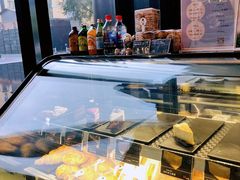 面包甜点陈列柜-BLAQ咖啡(骏豪店)