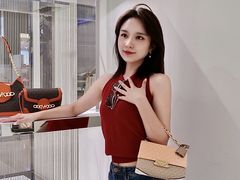 -乐天百货(环球中心店)