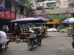 -十一街苍蝇馆子转经消江湖菜(九眼桥十一街店)