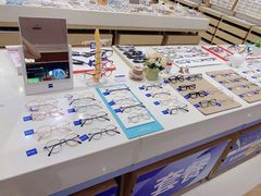 -标准眼镜·蔡司官方授权店(塘沽远洋未来汇店)