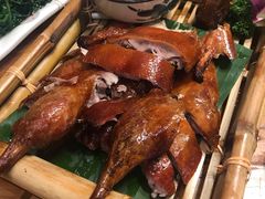 -老滇山寨•云南特色菜•地方菜•民族风情歌舞表演(金碧店)