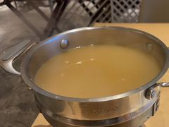肉骨茶锅底-鼎鼎香·港式火锅(北京SKP店)