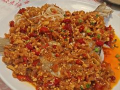 -堂瓦里·33年传统赣菜(第一街区店)