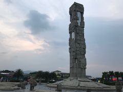 -亚龙湾中心广场