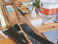 -毛辣果·贵州红酸汤牛肉火锅(西单店)