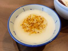 杏仁豆腐-RUXU入续鸳鸯糖水铺(万菱汇店)