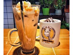 焦糖玛奇朵-长颈鹿咖啡(大学路店)