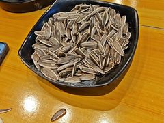 -华府九号海鲜烧烤大排档(龙域店)