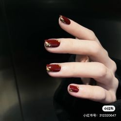 -Pink You美甲洗眉纹绣定制中心