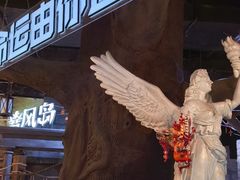 -暴风岛沉浸式体验馆(百联世纪店)