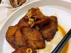 上海熏鱼-老正兴菜馆(福州路店)