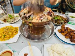 -一口猪海鲜浑锅·东北家常菜