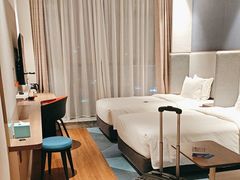 -珠海拱北口岸智选假日酒店