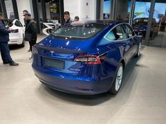 -TESLA 特斯拉(上海太古汇体验店)