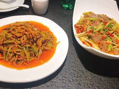 鱼香肉丝-万重锦·人文川菜馆(骡马市店)