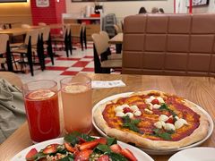 -城市大道红炉披萨烘焙坊