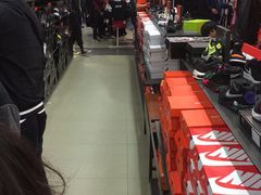 -五环Outlets(高新工厂店)