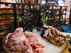 -洪氏嗨捞·广东猪肚鸡·椰子鸡火锅(西咸万象城店)