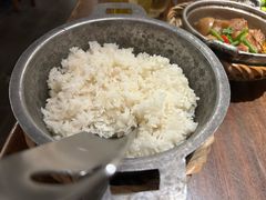 -Cuc Gach Quan Restaurant