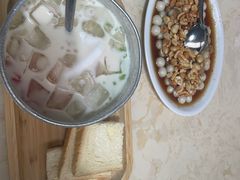 -啰啰冰屋(景洪总店)