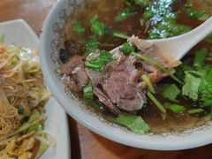 -牛小隆牛肉面馆(四牌楼店)