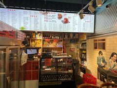 -老天桥酱肉烧饼夹肘子(天桥店)