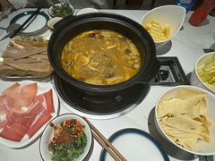 -罗记又添缘竹荪山药鸡·野生菌火锅(西园南路店)