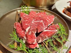 -草家酱蟹炭火烤肉店(珲春南路一店)
