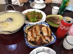 -余杨鸭鸭餐厅