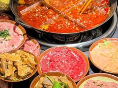 -渝嘴小老弟老火锅(华新村店)