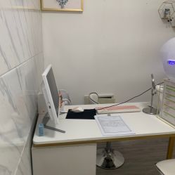 -凡碧诗毛孔收细