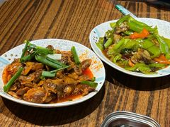 -蚝堡海鲜·威海菜·海肠捞饭·烧烤·亚洲吃蚝公司(幸福门店)