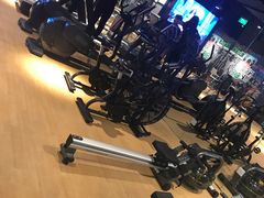 -VLines耀能运动24小时·月付制健身(京广桥店)