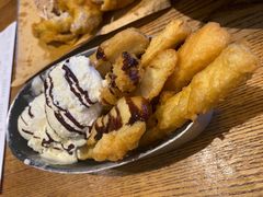 油条冰淇淋-金牌老碗时尚陕菜(王府井百货店)