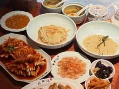 -裕兴记•蟹黄面馆(人民广场店)