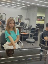 -诗悦发型SALON·圣罗兰店