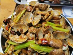 隔壁店的辣炒花蛤-清真·马峰烤肉(小学习北巷店)