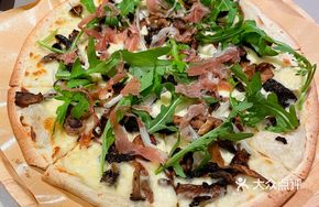 Truffle Dry-Cured Ham Thin Crust Pizza