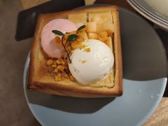 -蜜桃餐厅·伴山(湖滨商业街店)