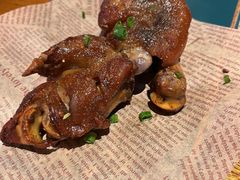 烤猪蹄-爱啤精酿·民谣酒馆(滨江店)