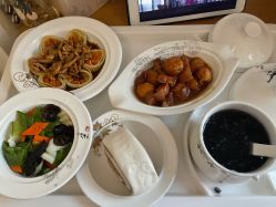 -菁幼月子会所(儿童医院店)