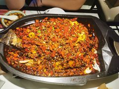 -江边城外烤全鱼(世茂广场店)