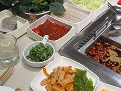 -海底捞火锅鲜切牛肉主题店(长寿路店)